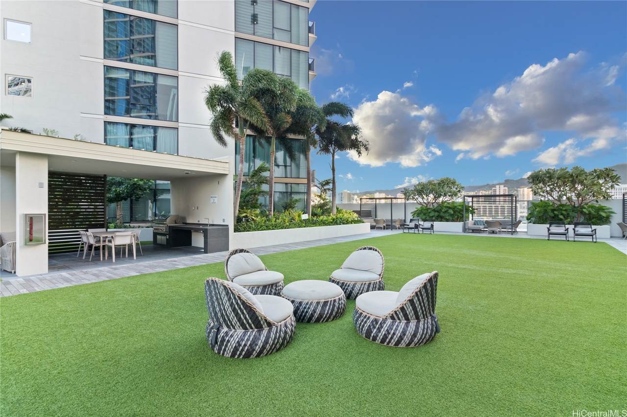 https://bt-photos.global.ssl.fastly.net/honolulu/1280_boomver_1_202609920-2.jpg