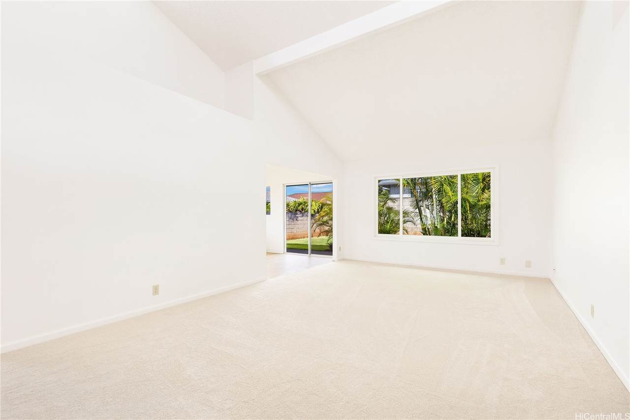 https://bt-photos.global.ssl.fastly.net/honolulu/1280_boomver_1_202609951-2.jpg