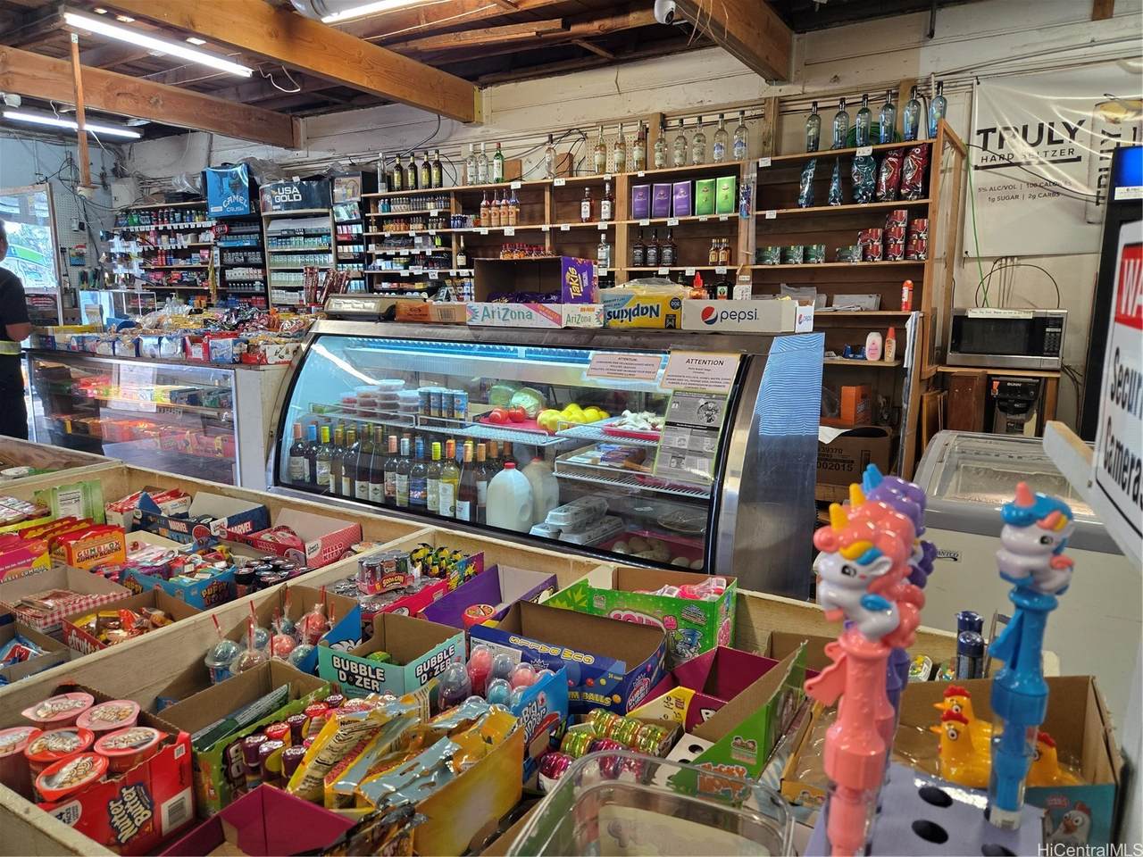 https://bt-photos.global.ssl.fastly.net/honolulu/1280_boomver_1_202609971-2.jpg