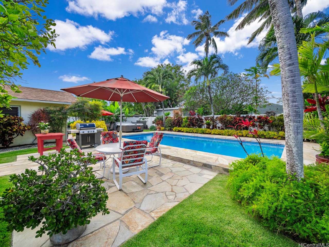 https://bt-photos.global.ssl.fastly.net/honolulu/1280_boomver_1_202609988-2.jpg