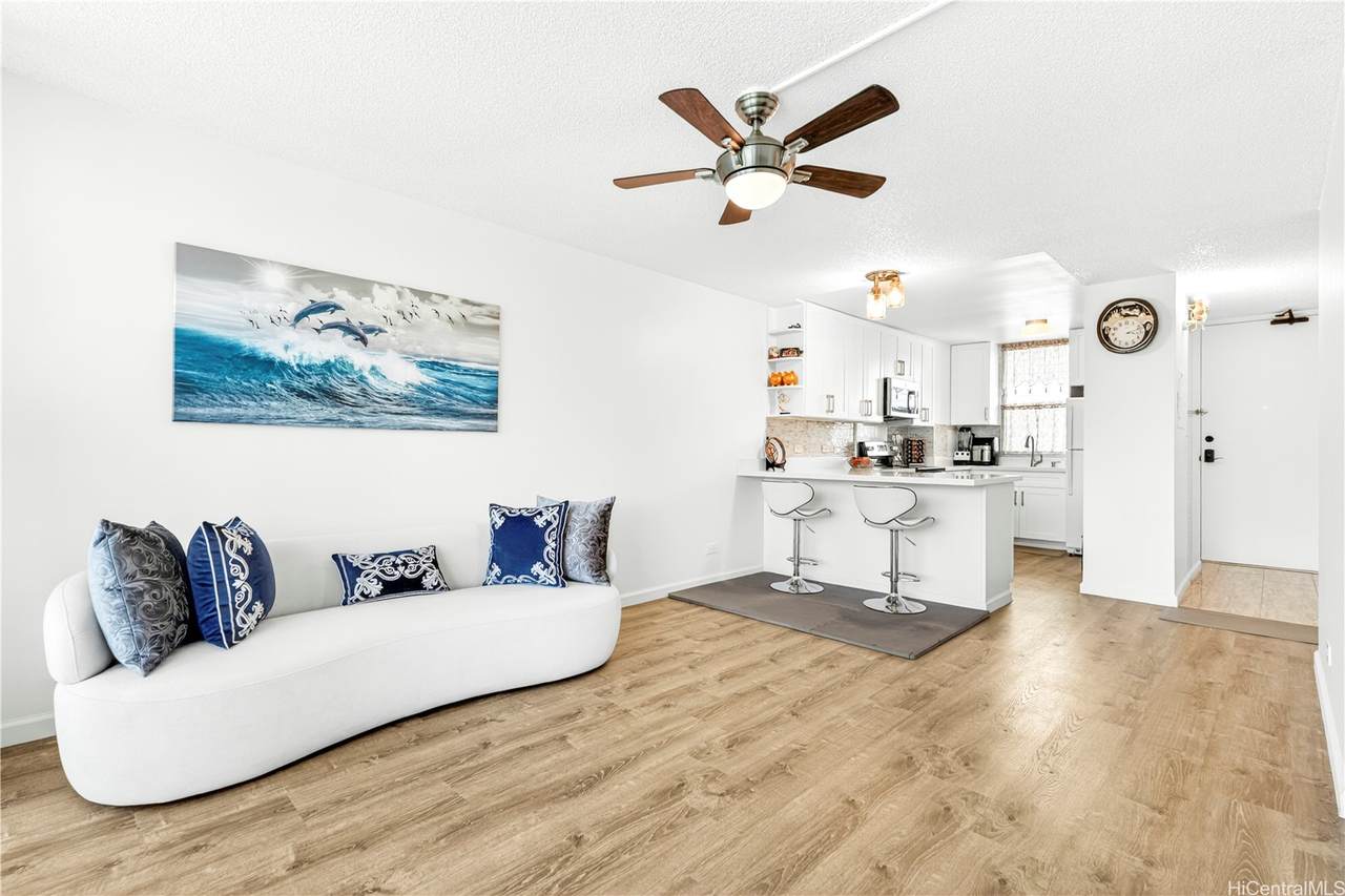 https://bt-photos.global.ssl.fastly.net/honolulu/1280_boomver_1_202610023-2.jpg