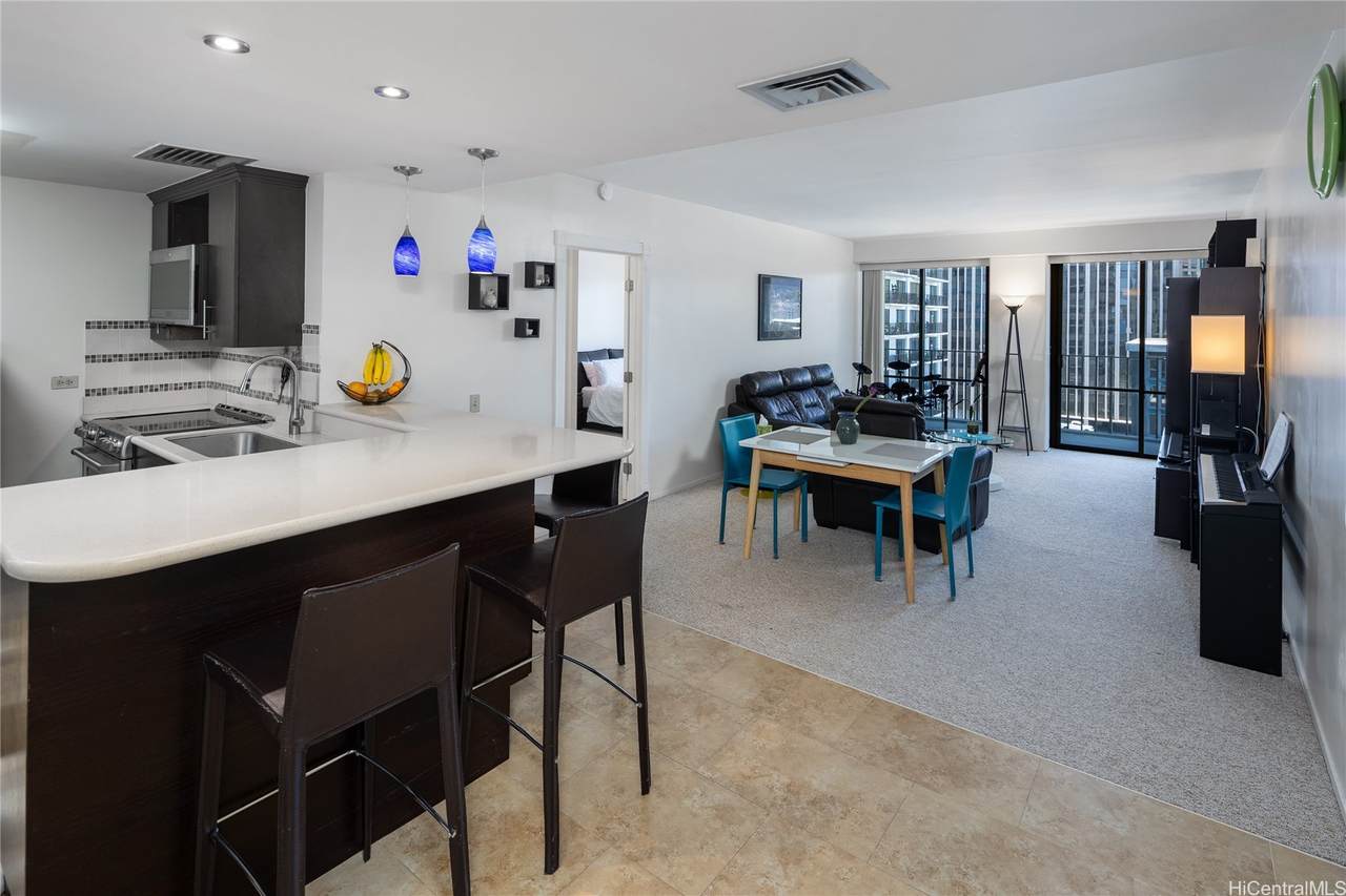 700 Richards Street - Photo 1