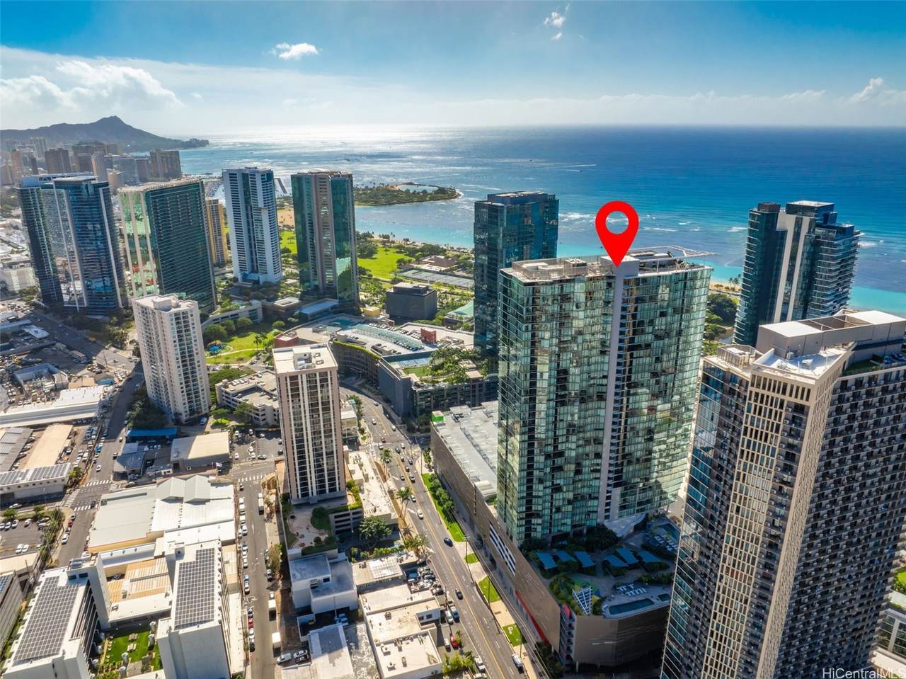 1001 Queen Street - Photo 1