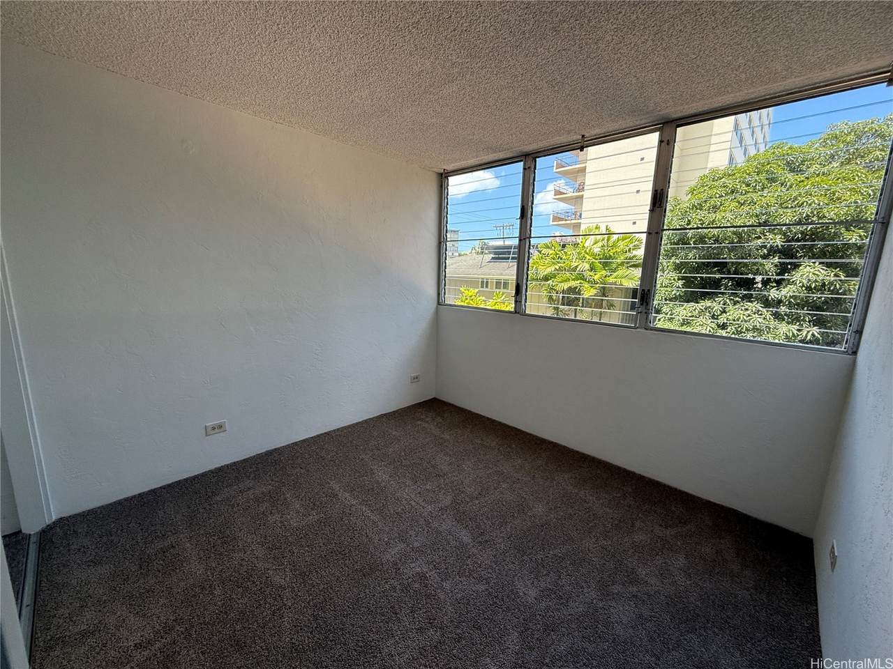 https://bt-photos.global.ssl.fastly.net/honolulu/1280_boomver_1_202610063-2.jpg
