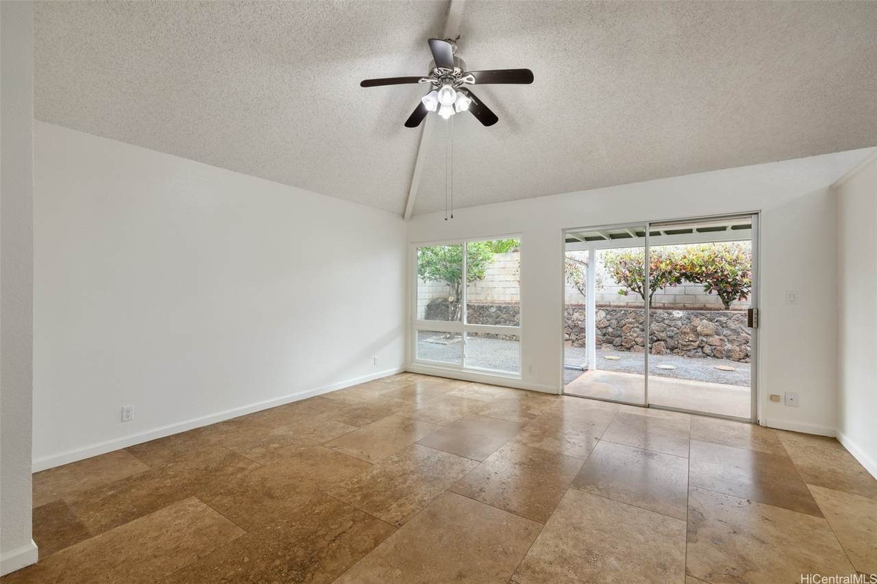 https://bt-photos.global.ssl.fastly.net/honolulu/1280_boomver_1_202610088-2.jpg