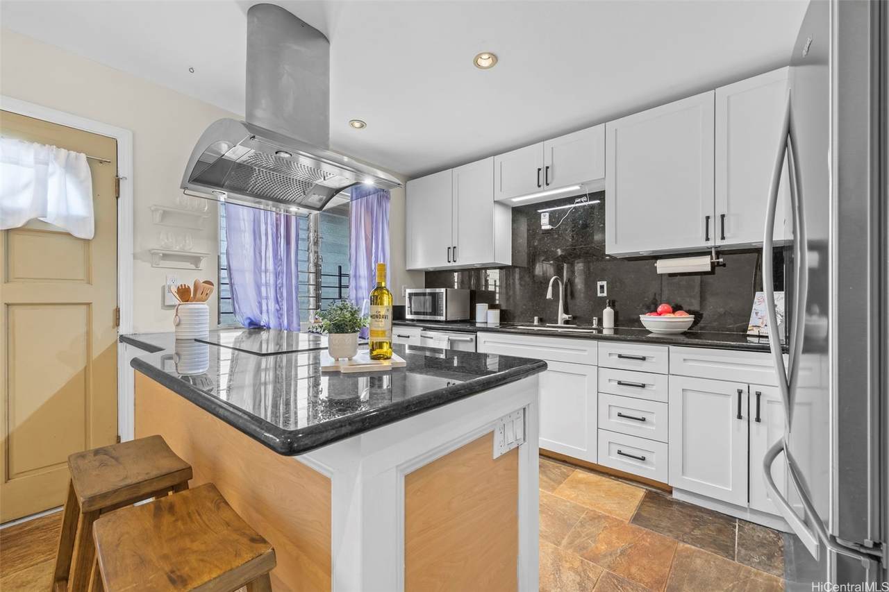 94-176 Anania Drive - Photo 1