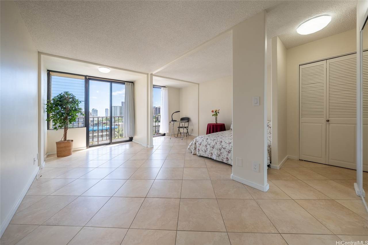 https://bt-photos.global.ssl.fastly.net/honolulu/1280_boomver_1_202610250-2.jpg