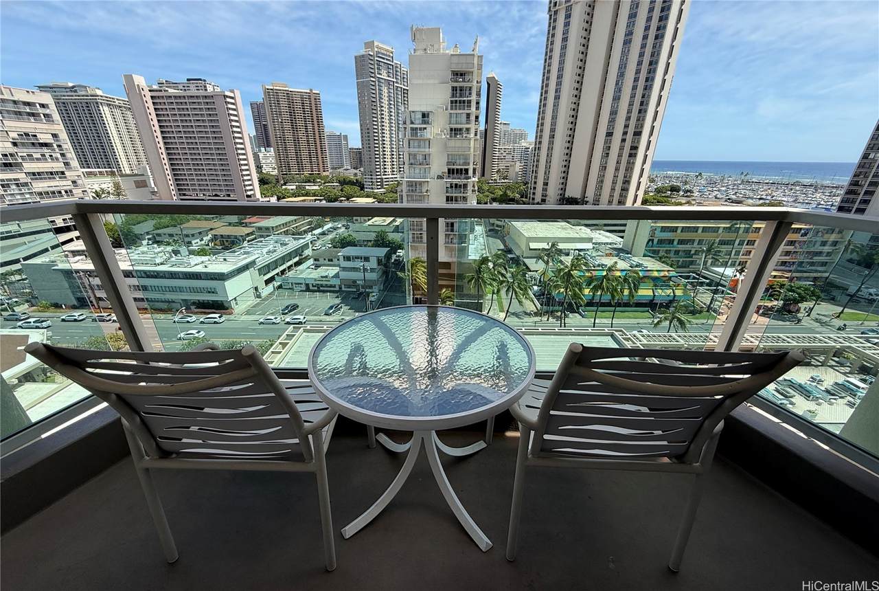 https://bt-photos.global.ssl.fastly.net/honolulu/1280_boomver_1_202610366-2.jpg