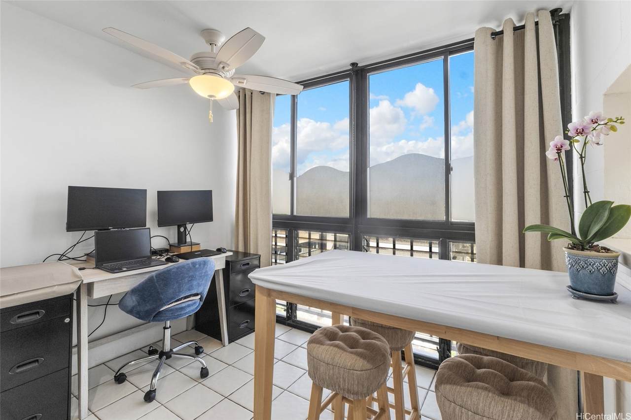 https://bt-photos.global.ssl.fastly.net/honolulu/1280_boomver_1_202610396-2.jpg
