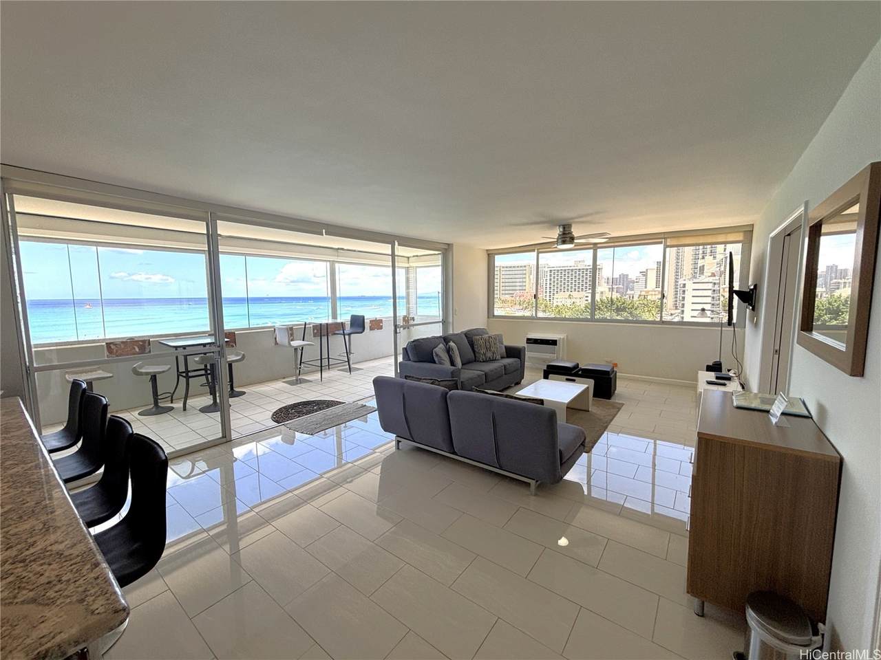 https://bt-photos.global.ssl.fastly.net/honolulu/1280_boomver_1_202610428-2.jpg