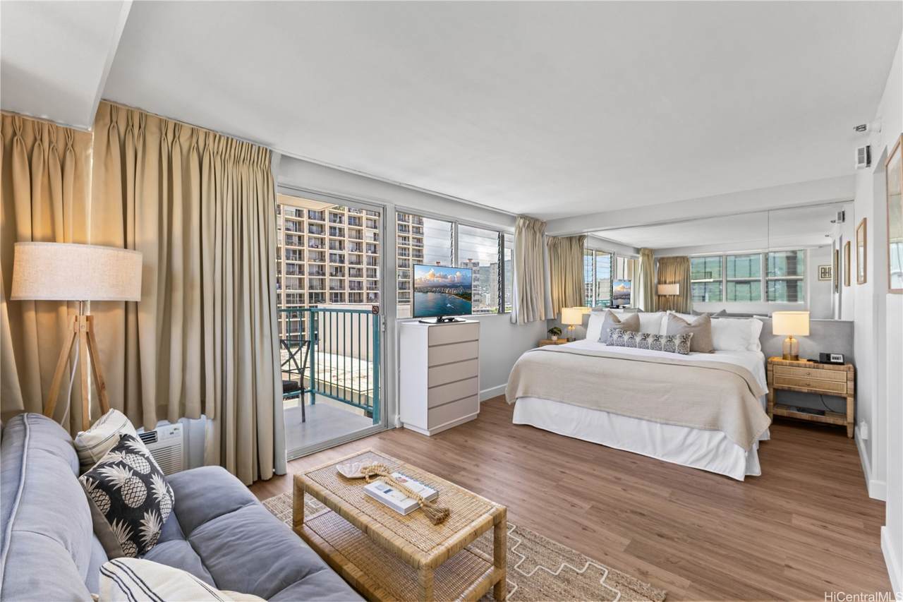 444 Kanekapolei Street - Photo 1