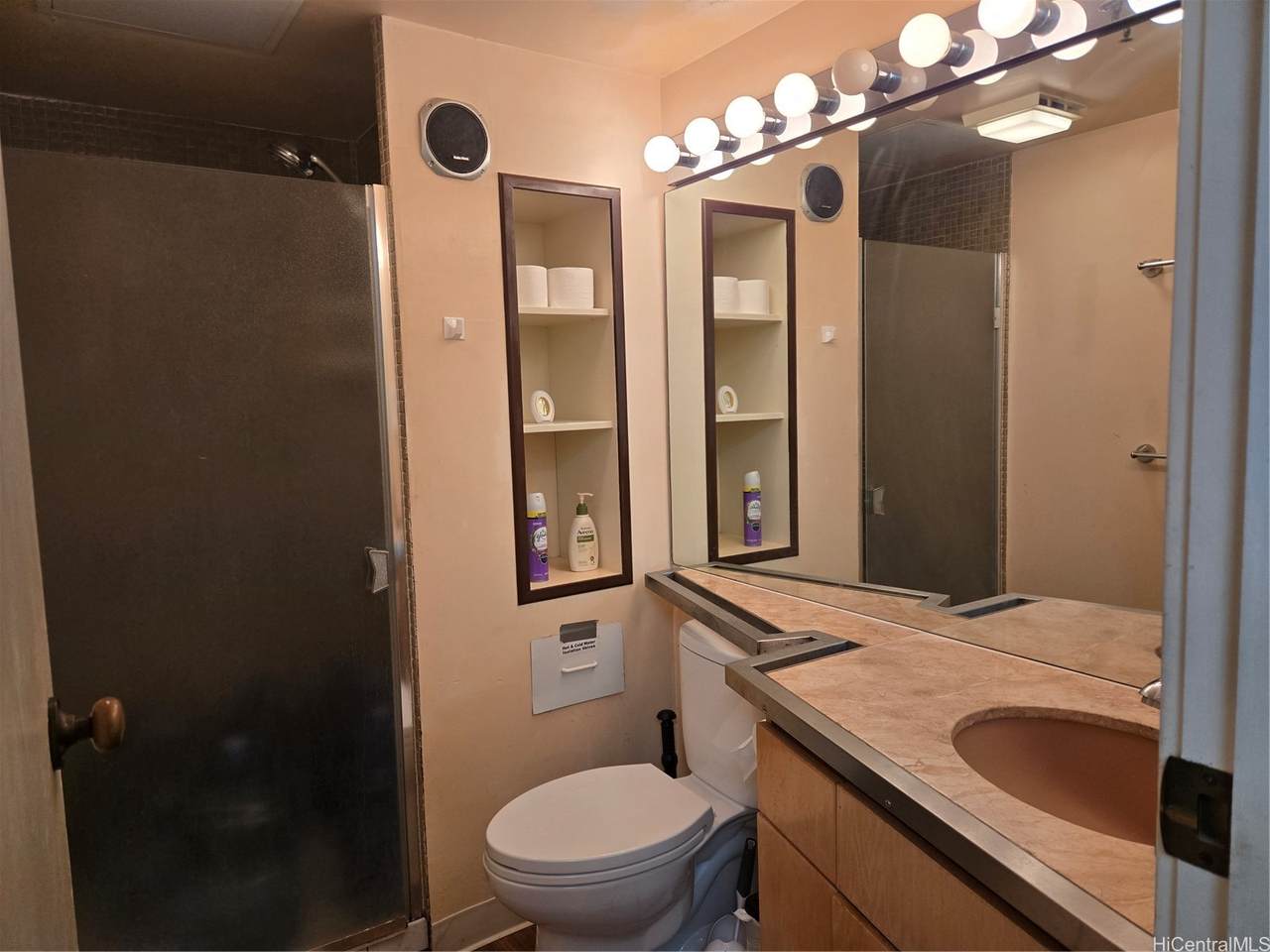 https://bt-photos.global.ssl.fastly.net/honolulu/1280_boomver_1_202610509-2.jpg