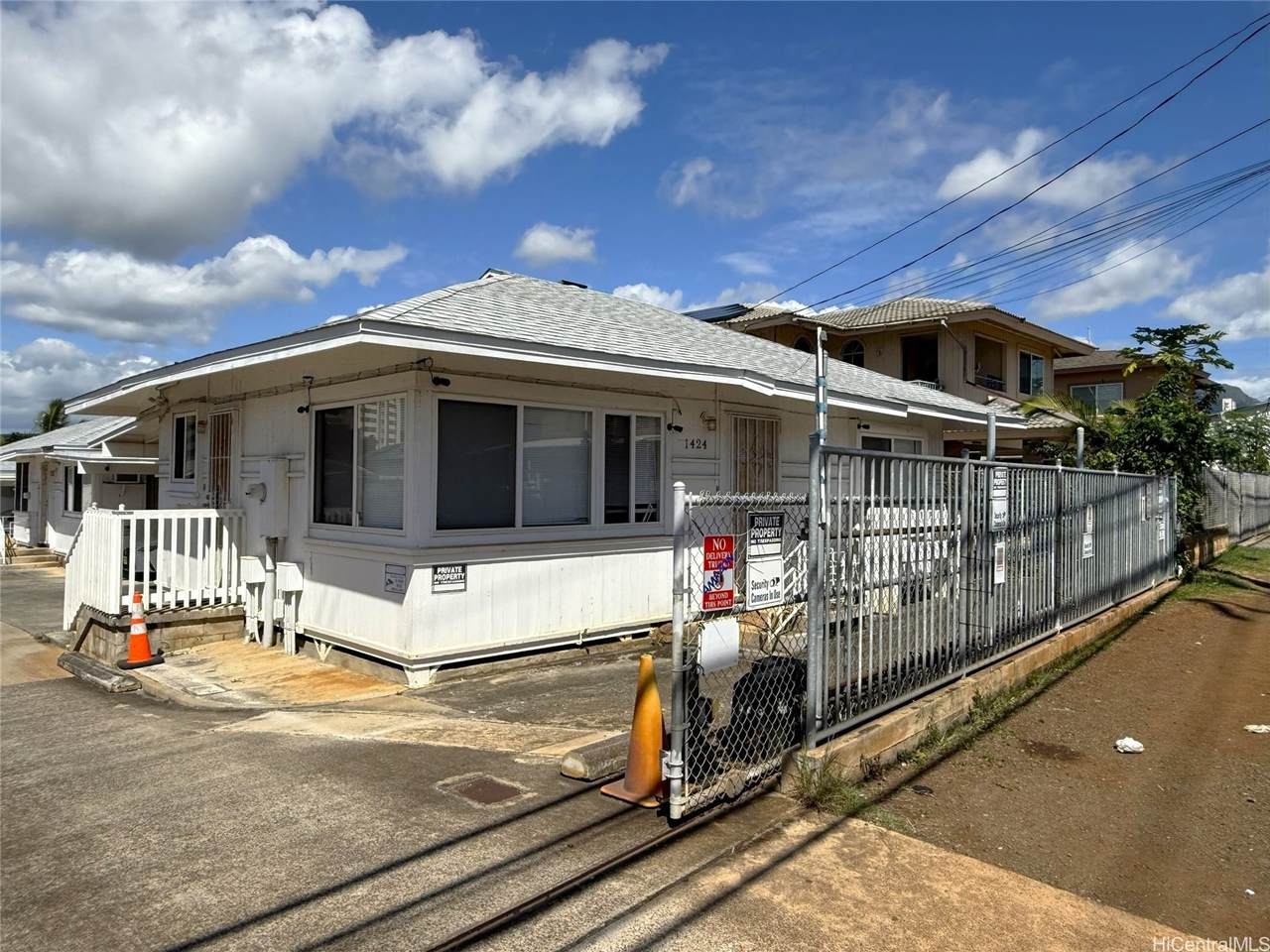 https://bt-photos.global.ssl.fastly.net/honolulu/1280_boomver_1_202610653-2.jpg