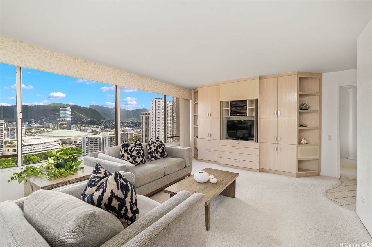 https://bt-photos.global.ssl.fastly.net/honolulu/1280_boomver_1_202610729-2.jpg