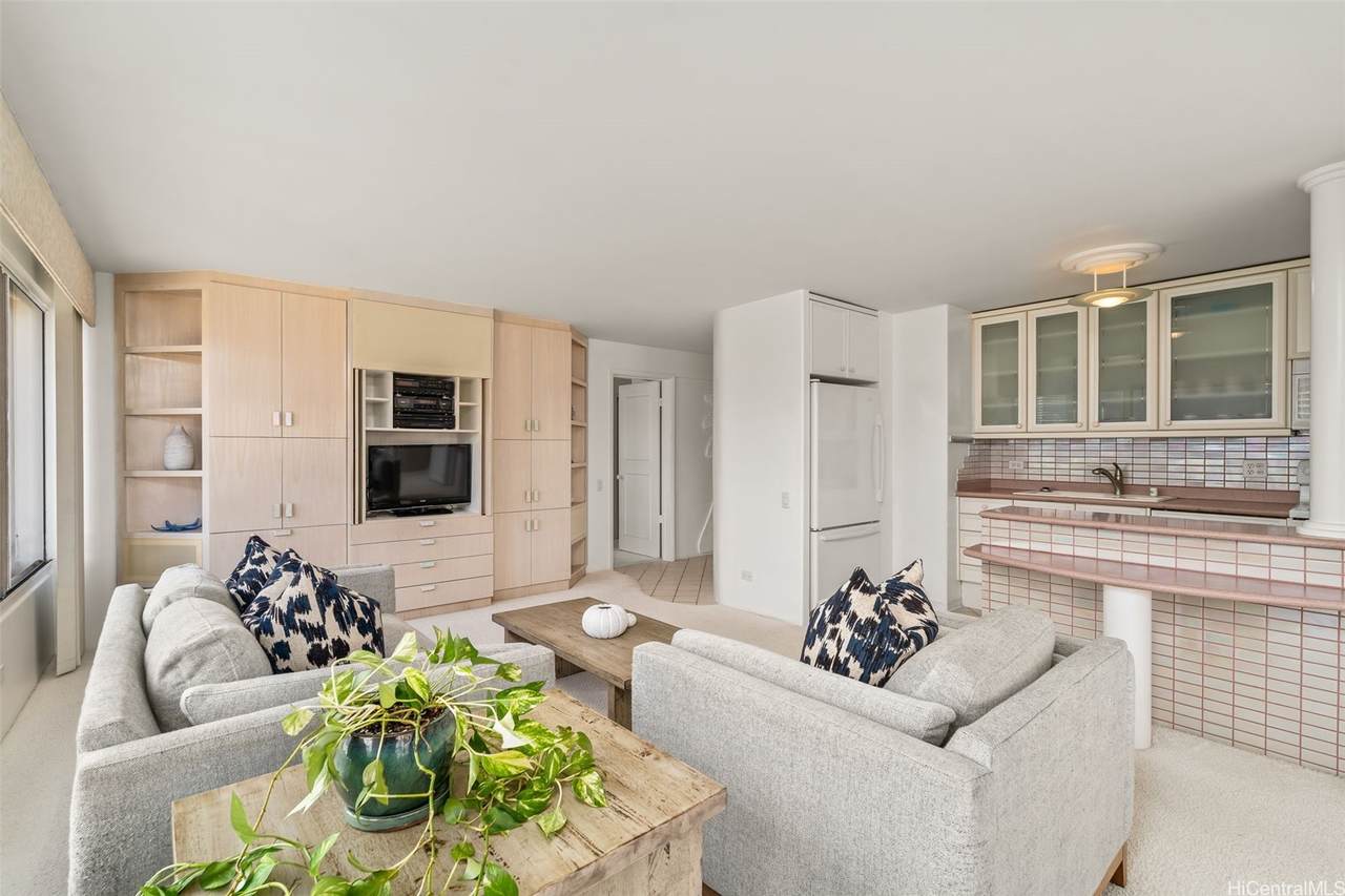 https://bt-photos.global.ssl.fastly.net/honolulu/1280_boomver_1_202610729-2.jpg