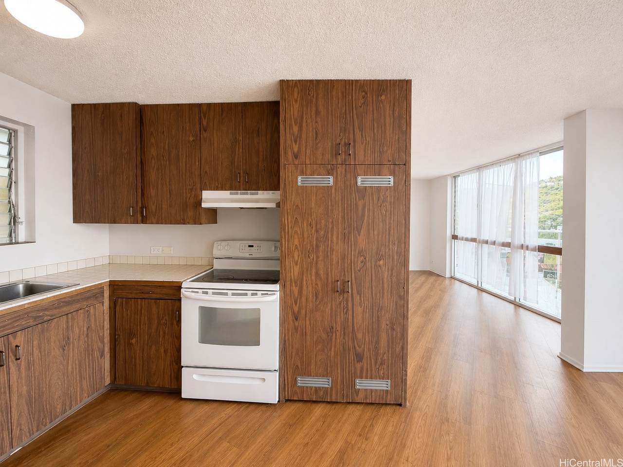 https://bt-photos.global.ssl.fastly.net/honolulu/1280_boomver_1_202610753-2.jpg