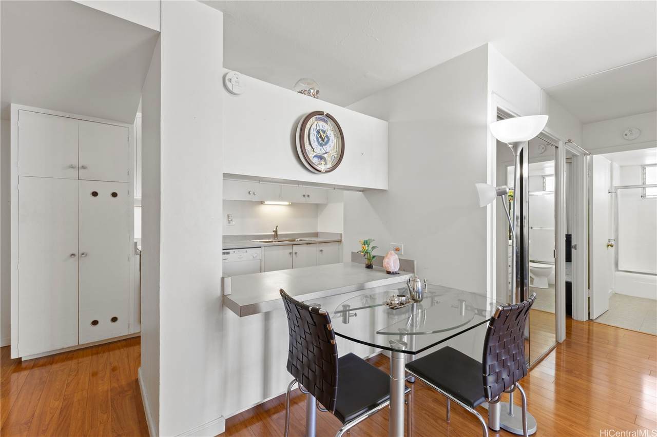 1610 Kanunu Street - Photo 1
