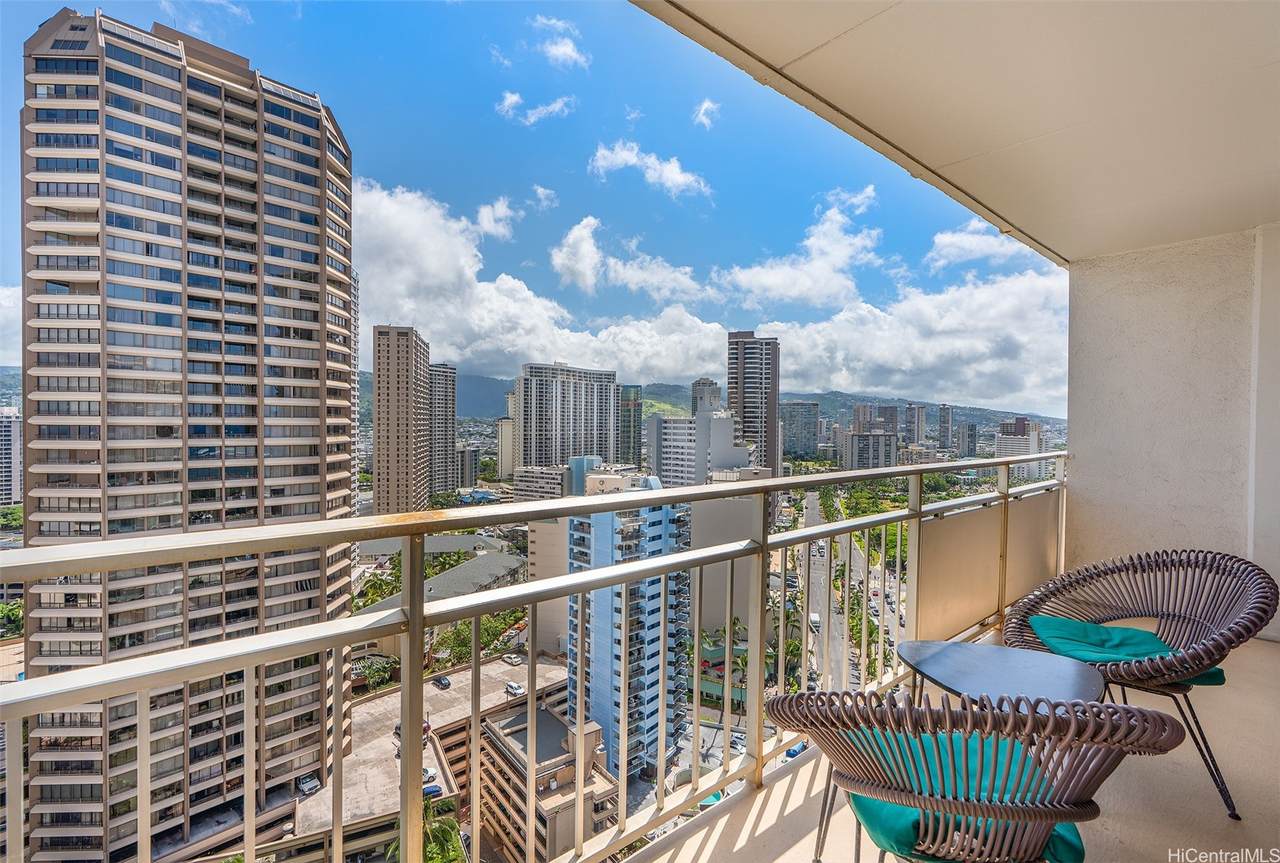 https://bt-photos.global.ssl.fastly.net/honolulu/1280_boomver_1_202610935-2.jpg