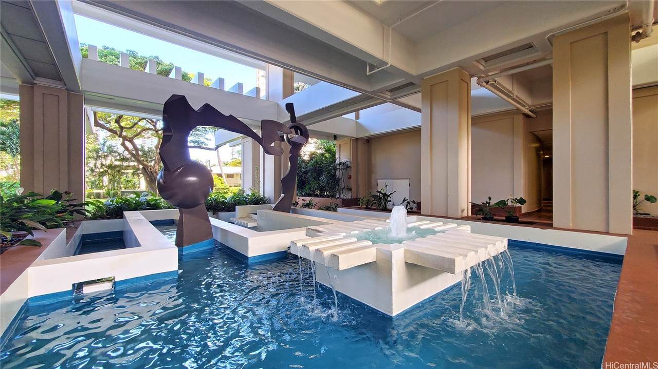 https://bt-photos.global.ssl.fastly.net/honolulu/1280_boomver_1_202610947-2.jpg