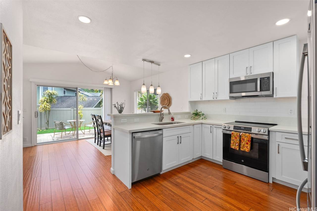 https://bt-photos.global.ssl.fastly.net/honolulu/1280_boomver_1_202610963-2.jpg