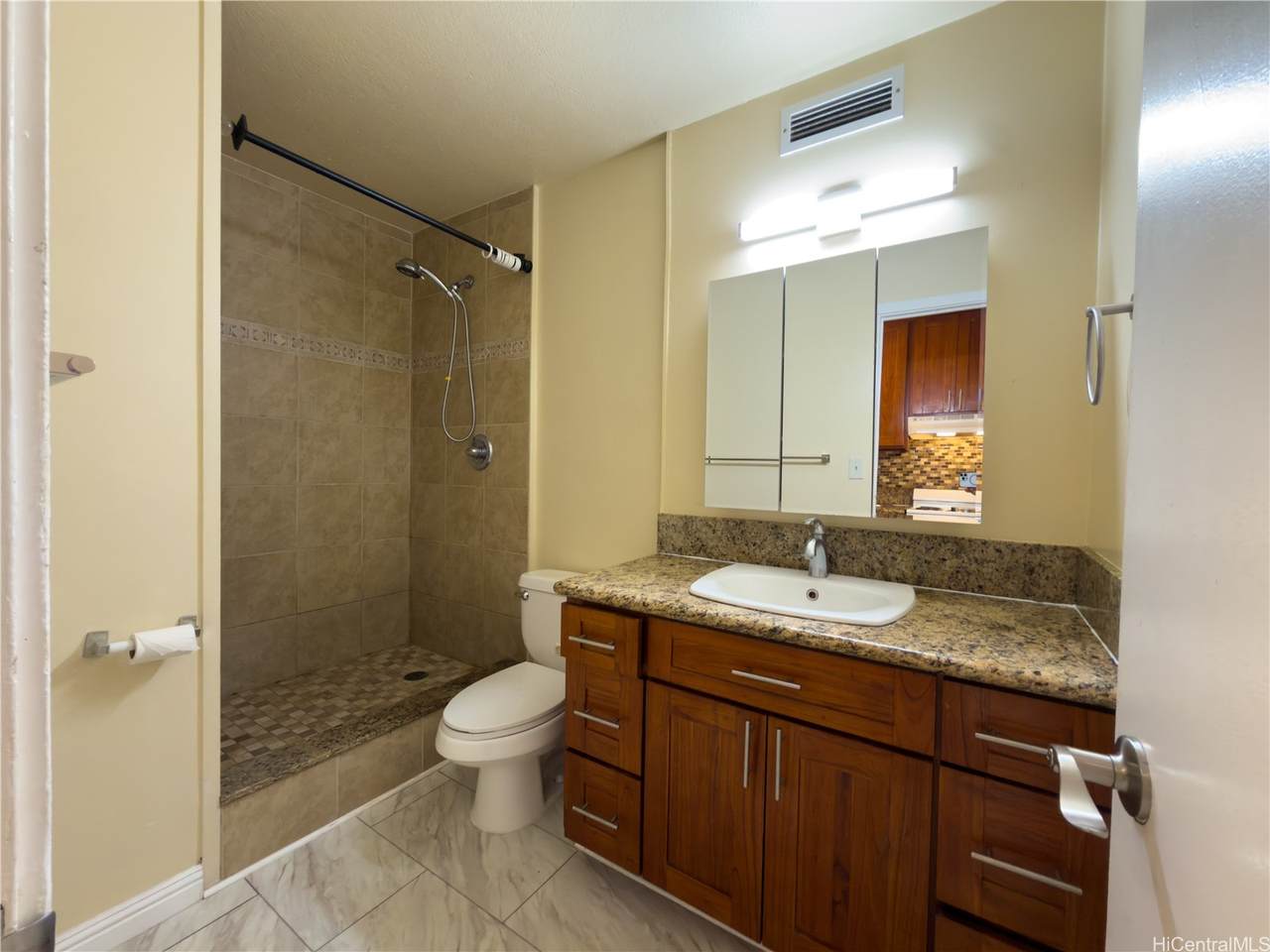 https://bt-photos.global.ssl.fastly.net/honolulu/1280_boomver_1_202610977-2.jpg