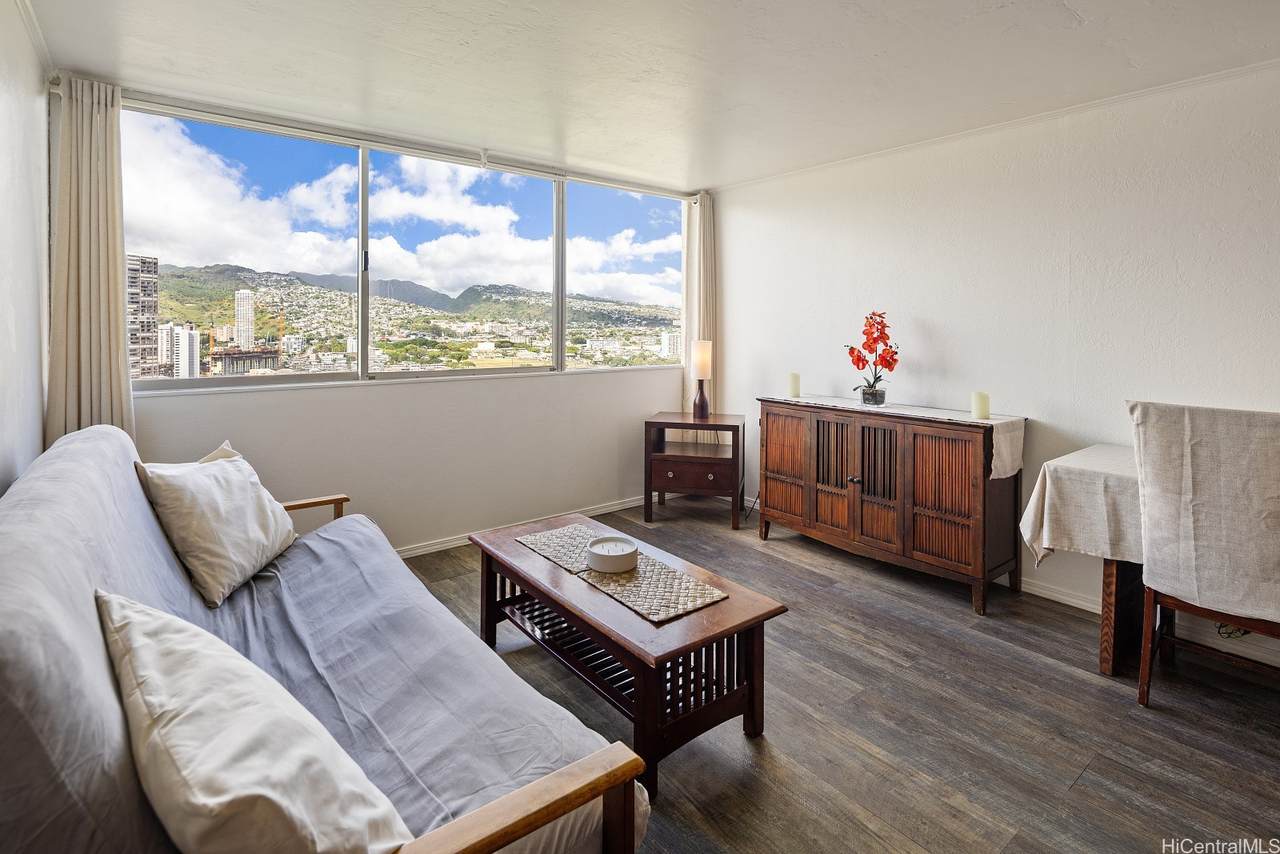 2211 Ala Wai Boulevard - Photo 1