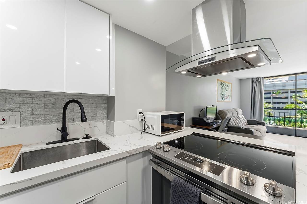 440 Seaside Avenue - Photo 1