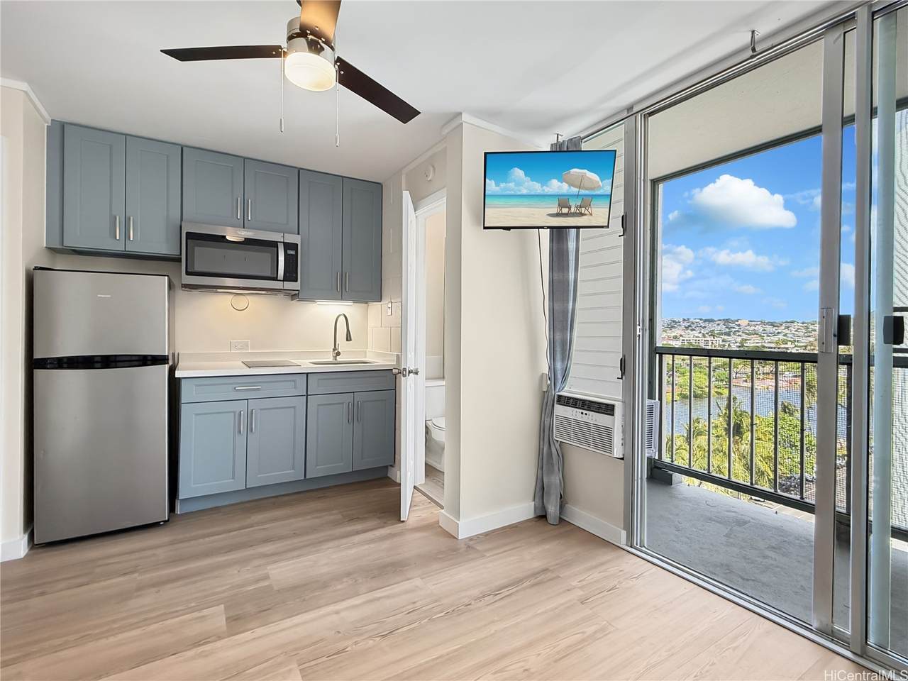 2509 Ala Wai Boulevard - Photo 1