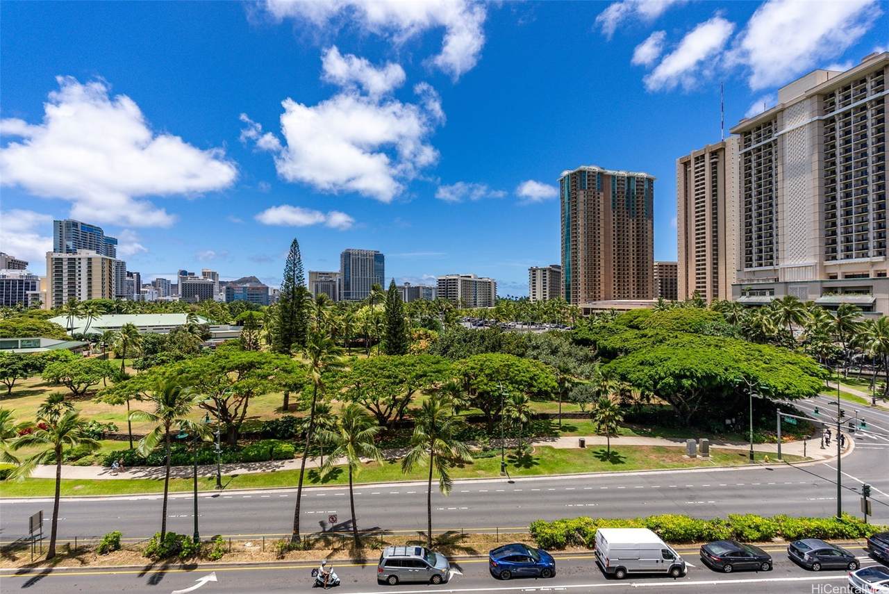 https://bt-photos.global.ssl.fastly.net/honolulu/1280_boomver_1_202611329-2.jpg