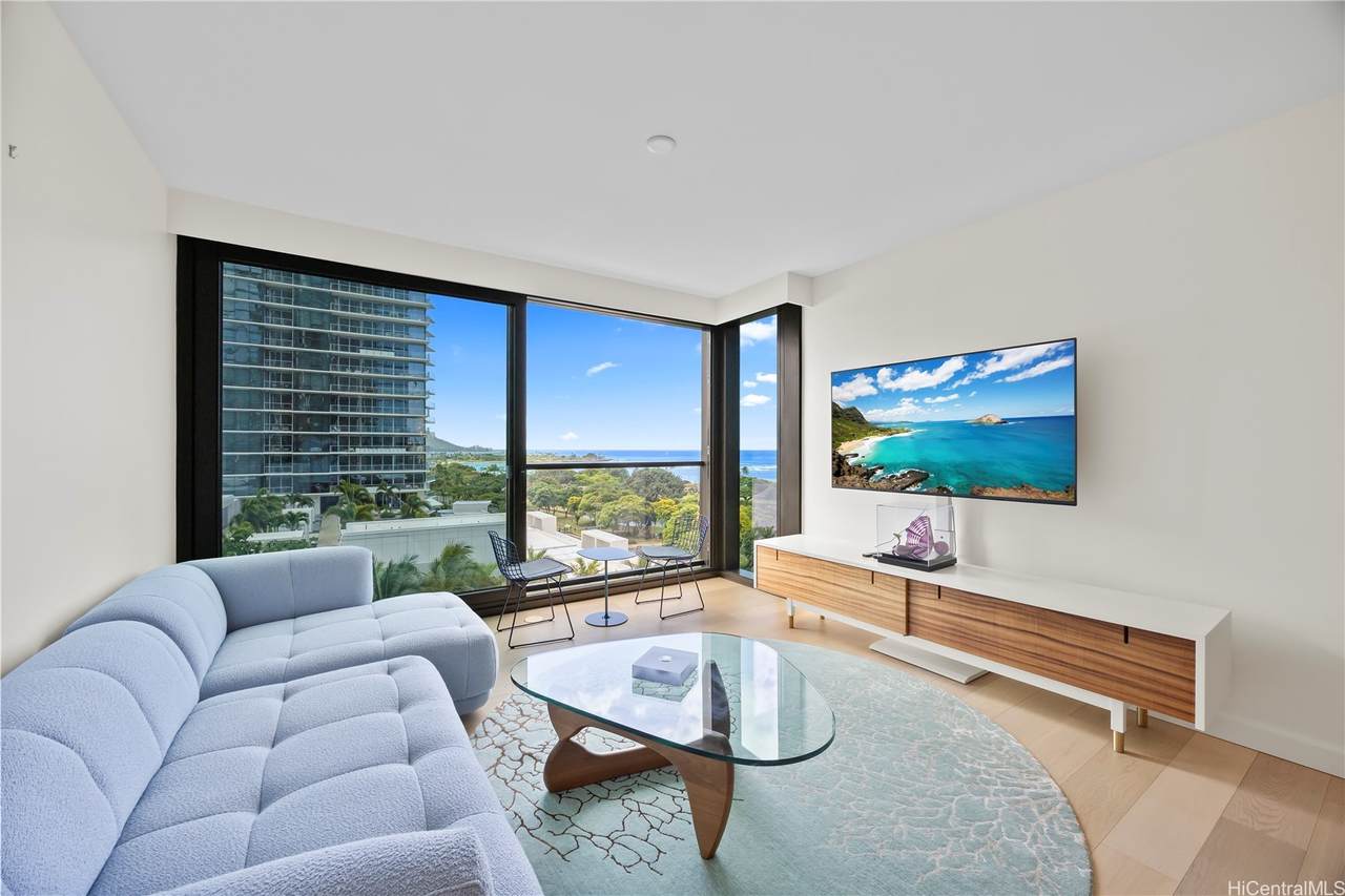 1100 Ala Moana Boulevard - Photo 1