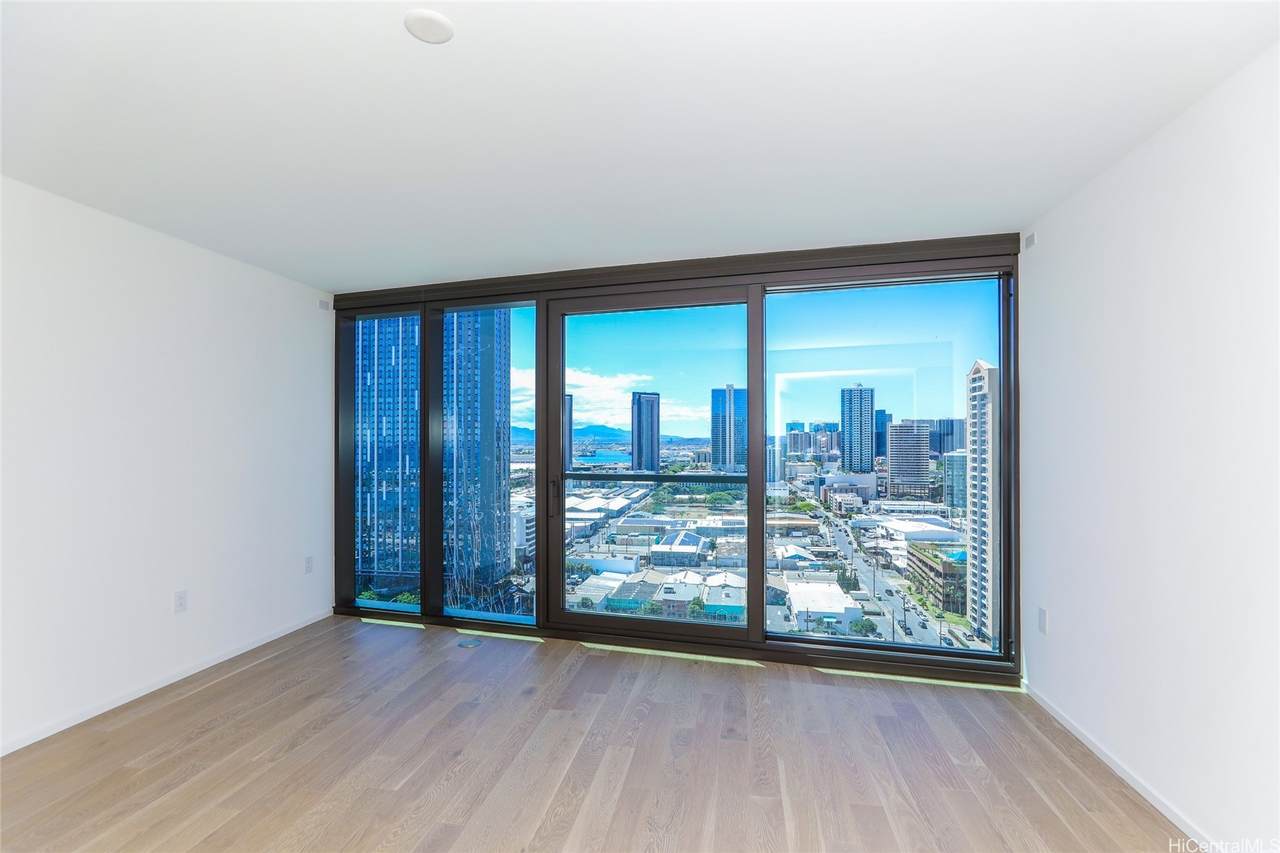 333 Ward Avenue - Photo 1