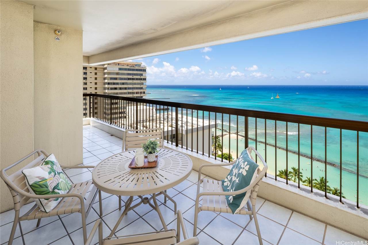 2470 Kalakaua Avenue - Photo 1