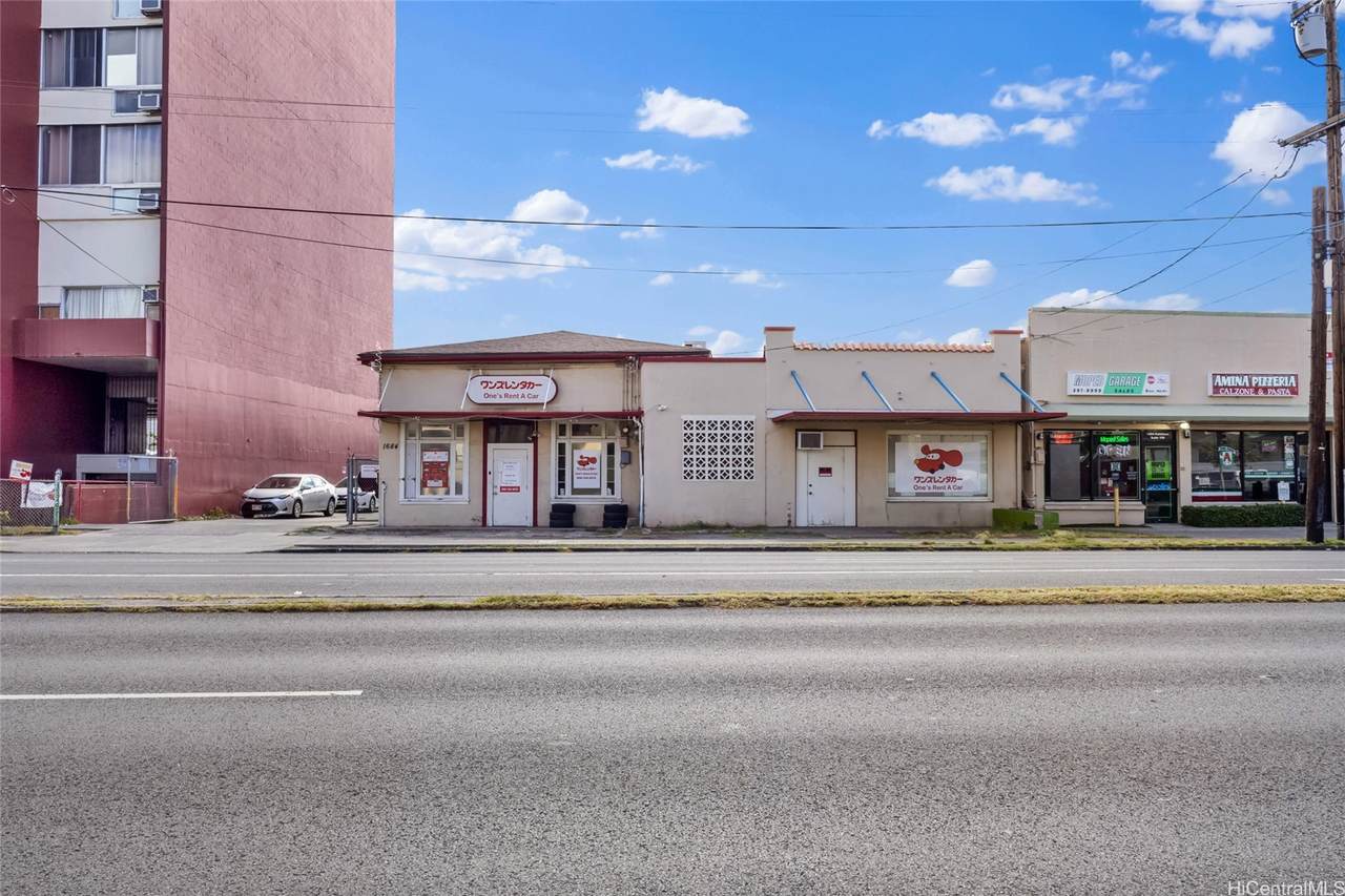 1684 Kalakaua Avenue - Photo 1