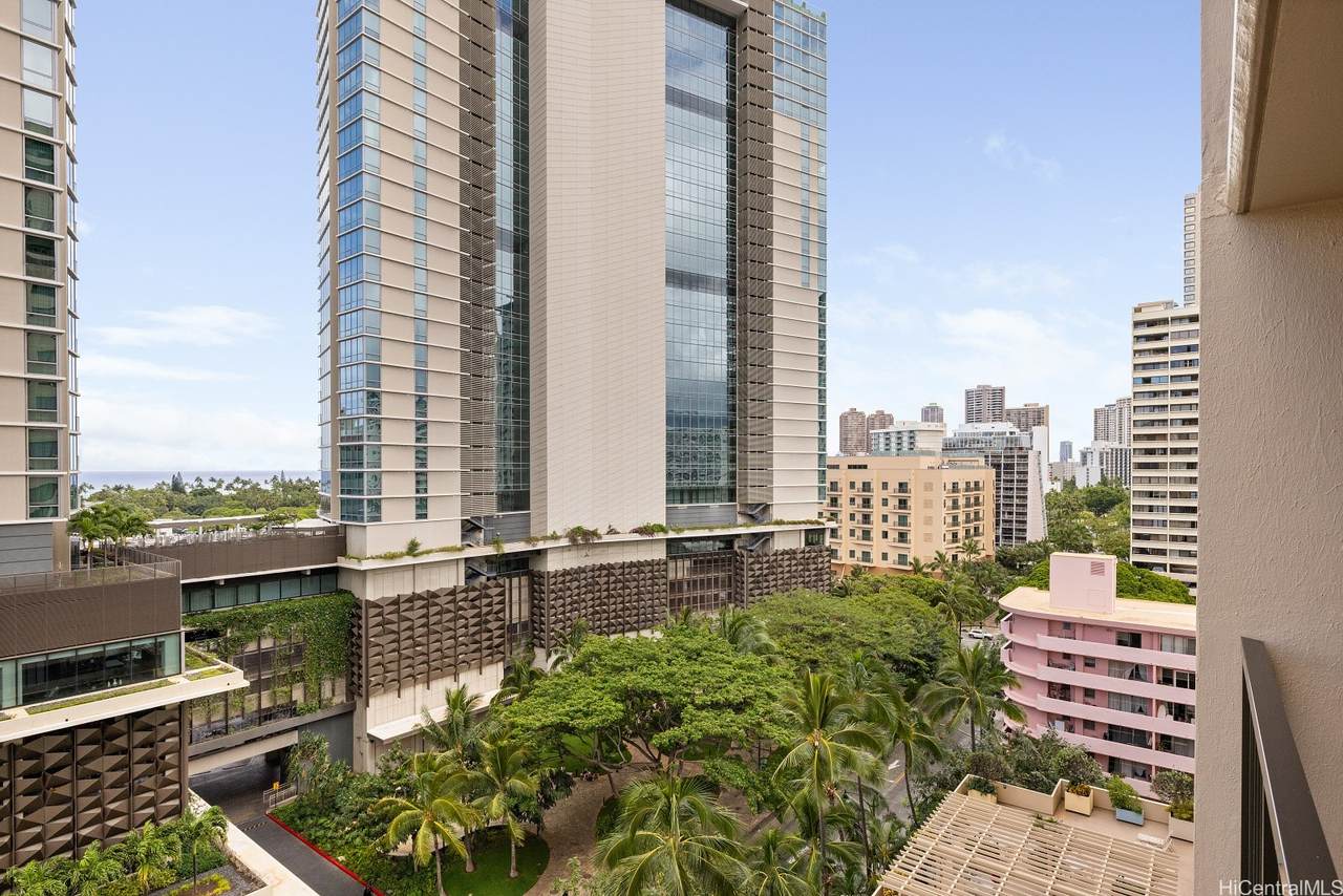 https://bt-photos.global.ssl.fastly.net/honolulu/1280_boomver_1_202611621-2.jpg