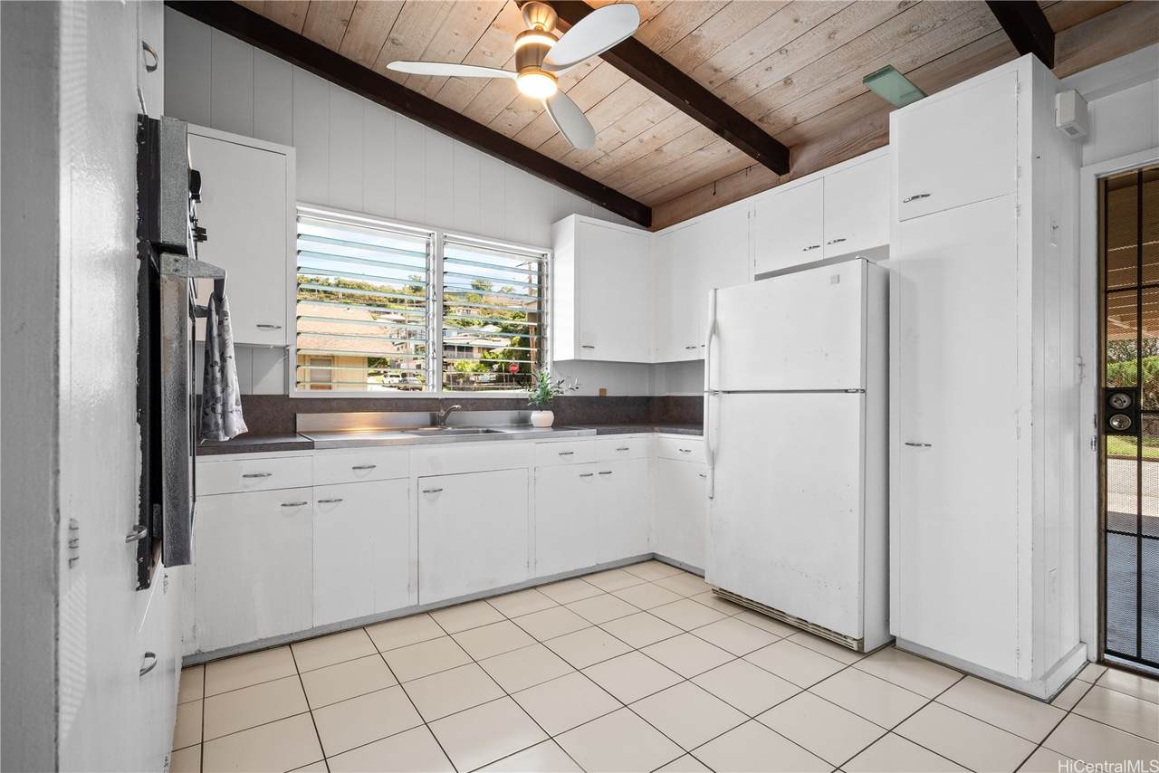 https://bt-photos.global.ssl.fastly.net/honolulu/1280_boomver_2_202611731-2.jpg