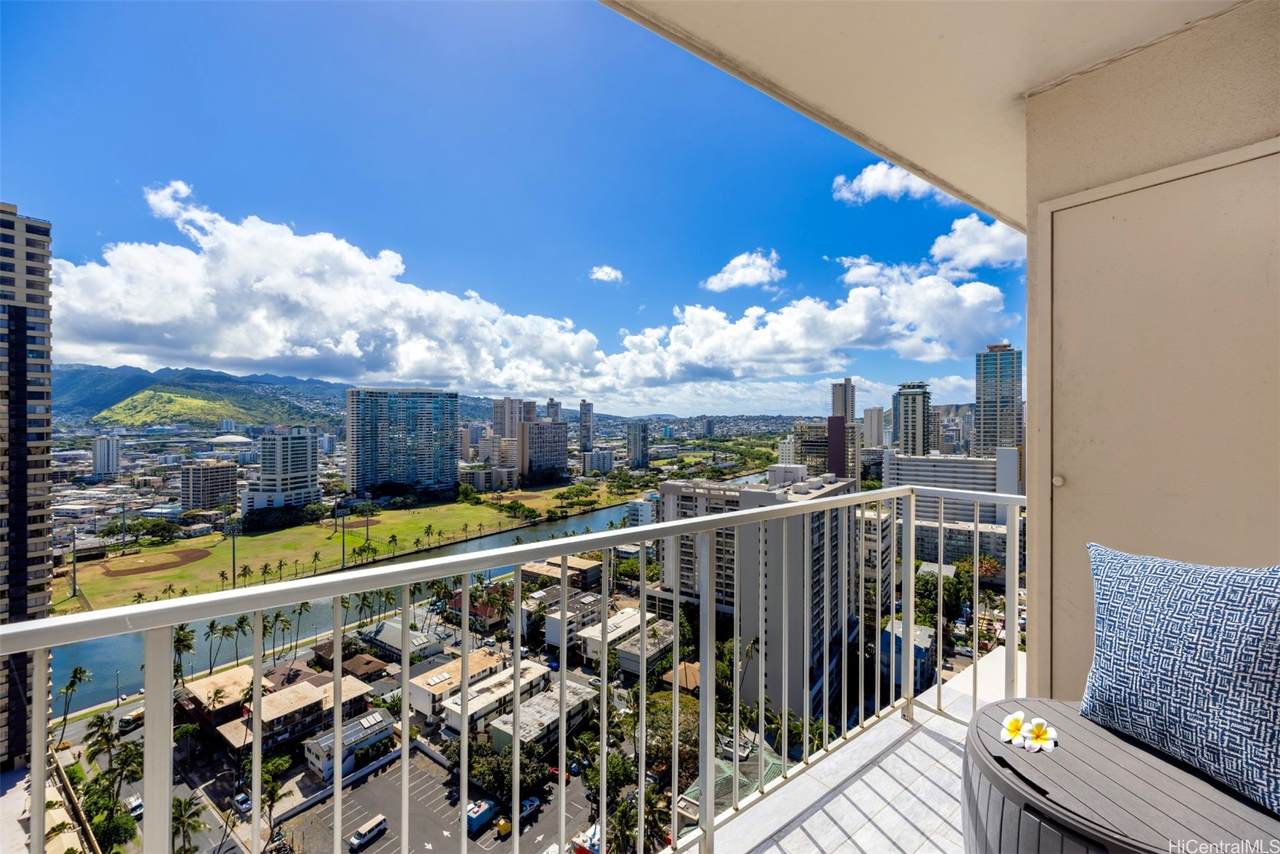 https://bt-photos.global.ssl.fastly.net/honolulu/1280_boomver_2_202611758-2.jpg