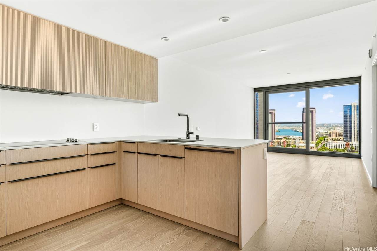 333 Ward Avenue - Photo 1