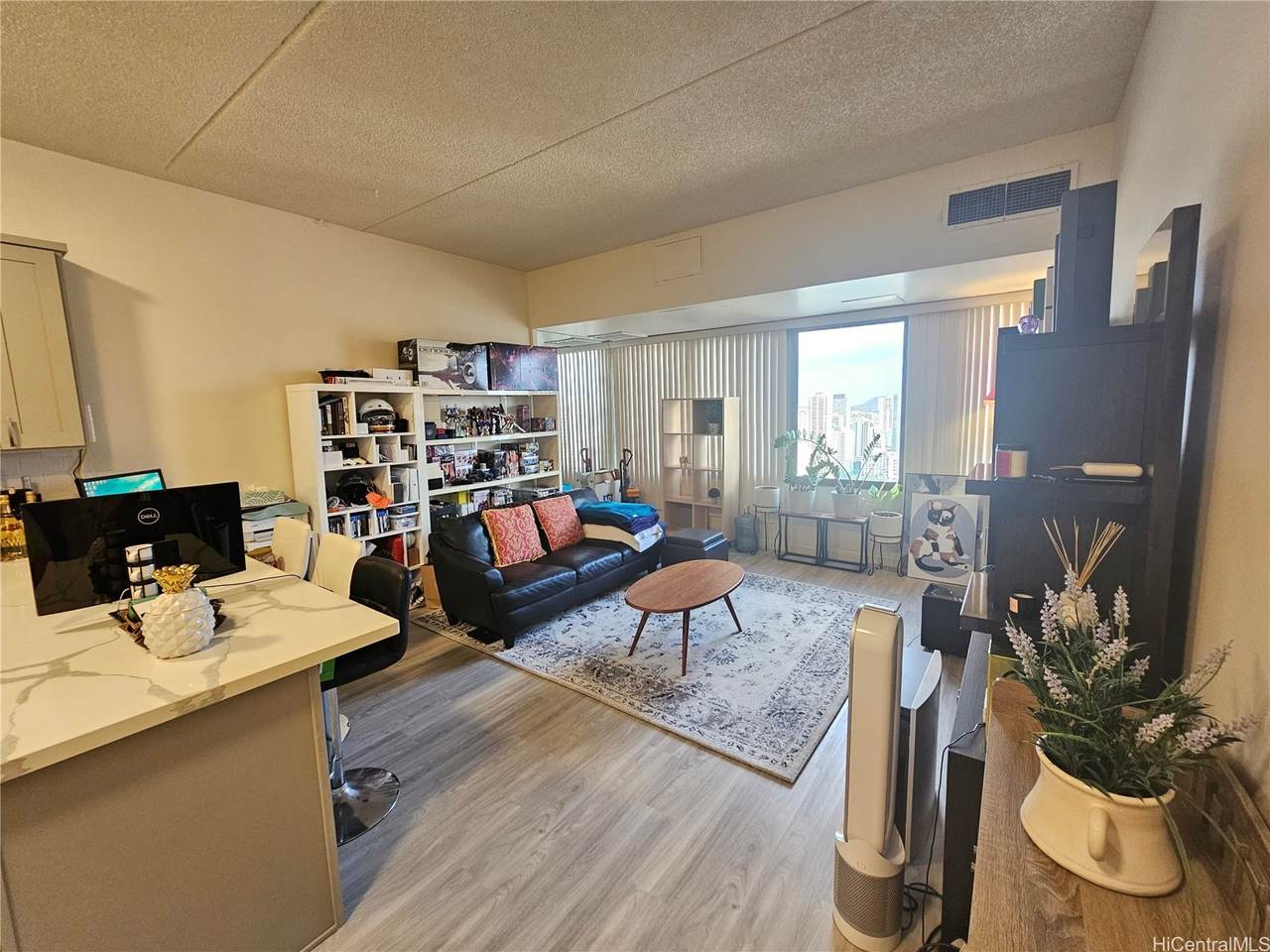 411 Hobron Lane - Photo 1