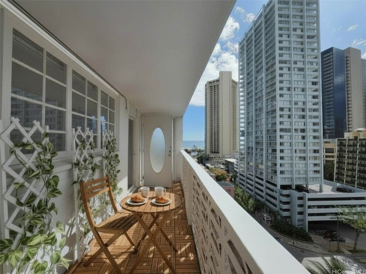 2442 Kuhio Avenue - Photo 1