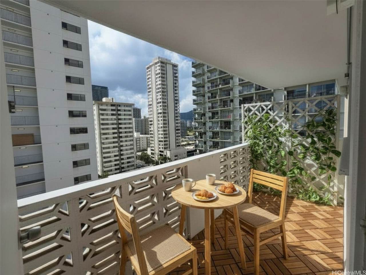 https://bt-photos.global.ssl.fastly.net/honolulu/1280_boomver_1_202611933-2.jpg