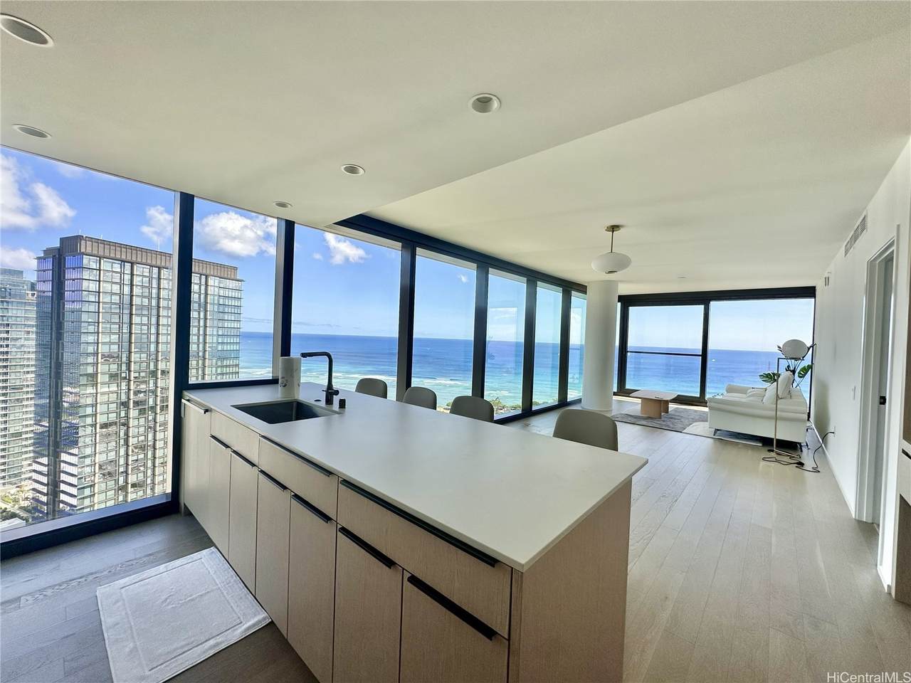https://bt-photos.global.ssl.fastly.net/honolulu/1280_boomver_1_202612010-2.jpg
