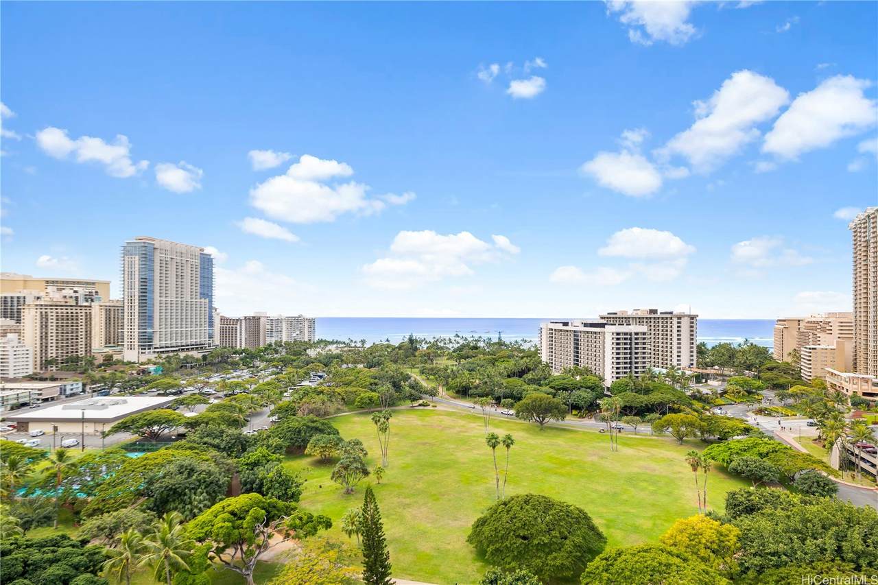 2045 Kalakaua Avenue - Photo 1