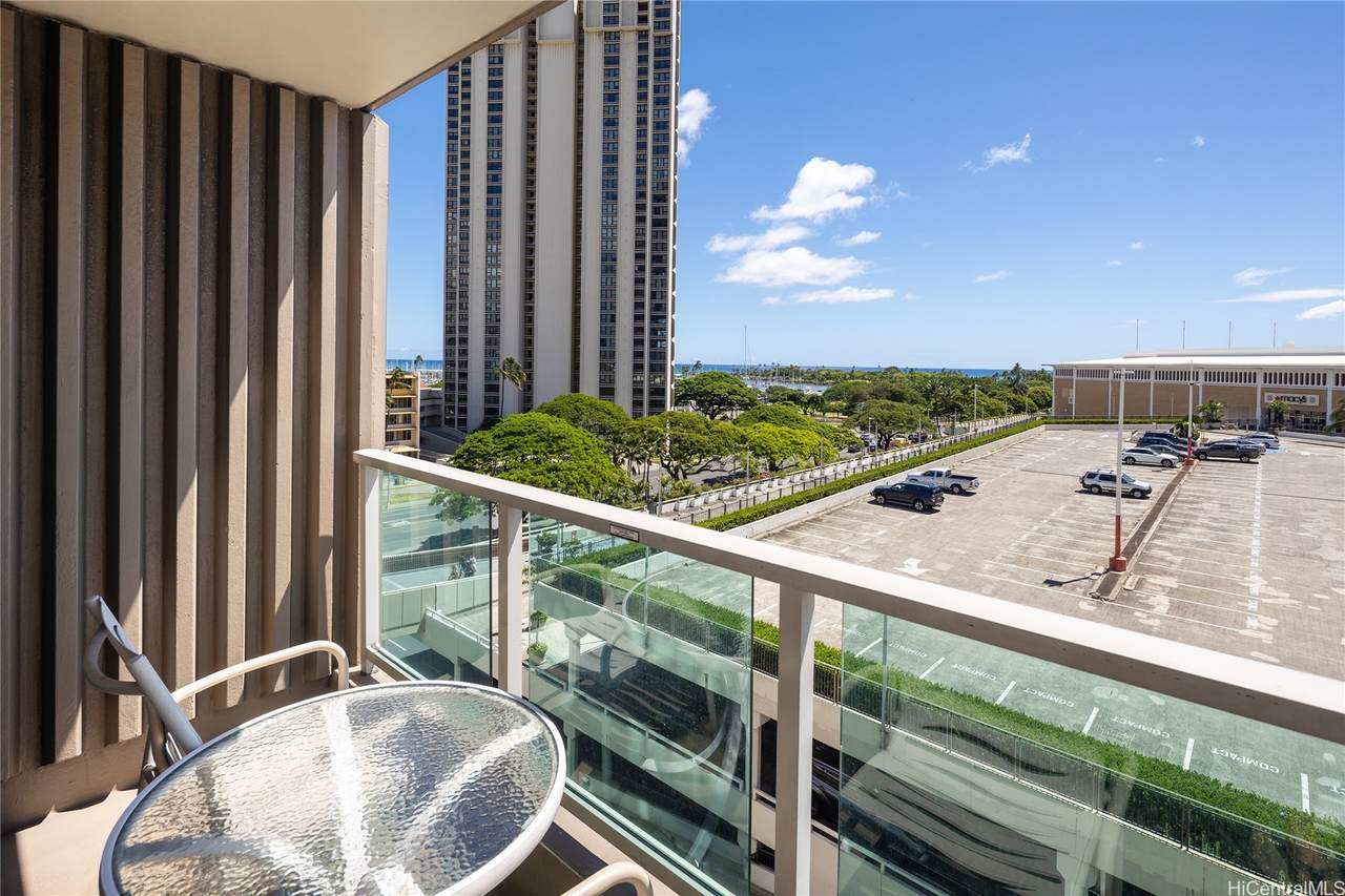 https://bt-photos.global.ssl.fastly.net/honolulu/1280_boomver_1_202612114-2.jpg