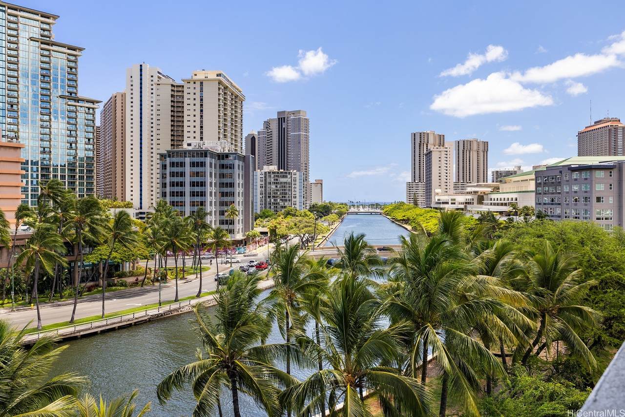 https://bt-photos.global.ssl.fastly.net/honolulu/1280_boomver_1_202612123-2.jpg