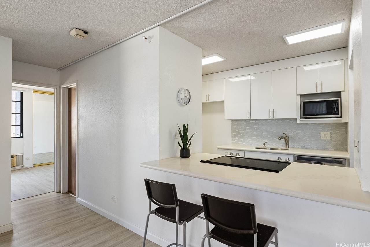 https://bt-photos.global.ssl.fastly.net/honolulu/1280_boomver_1_202612124-2.jpg