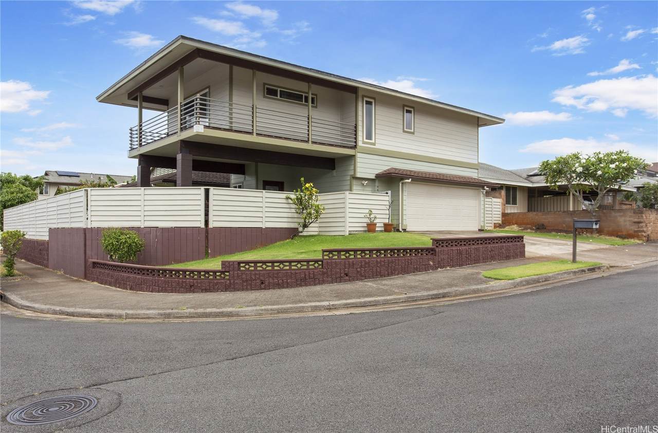 94-490 Holaniku Street - Photo 1