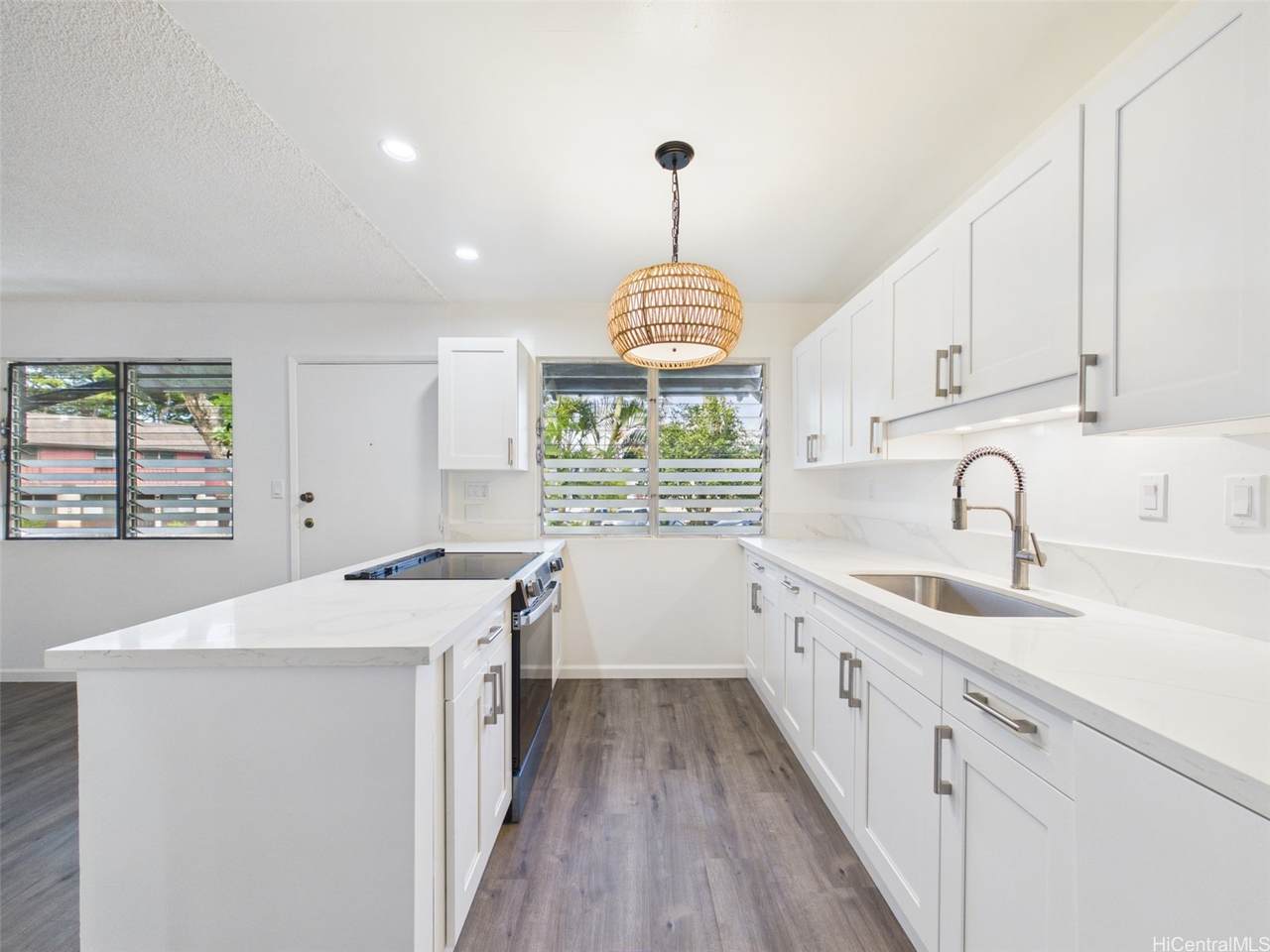 https://bt-photos.global.ssl.fastly.net/honolulu/1280_boomver_1_202612211-2.jpg