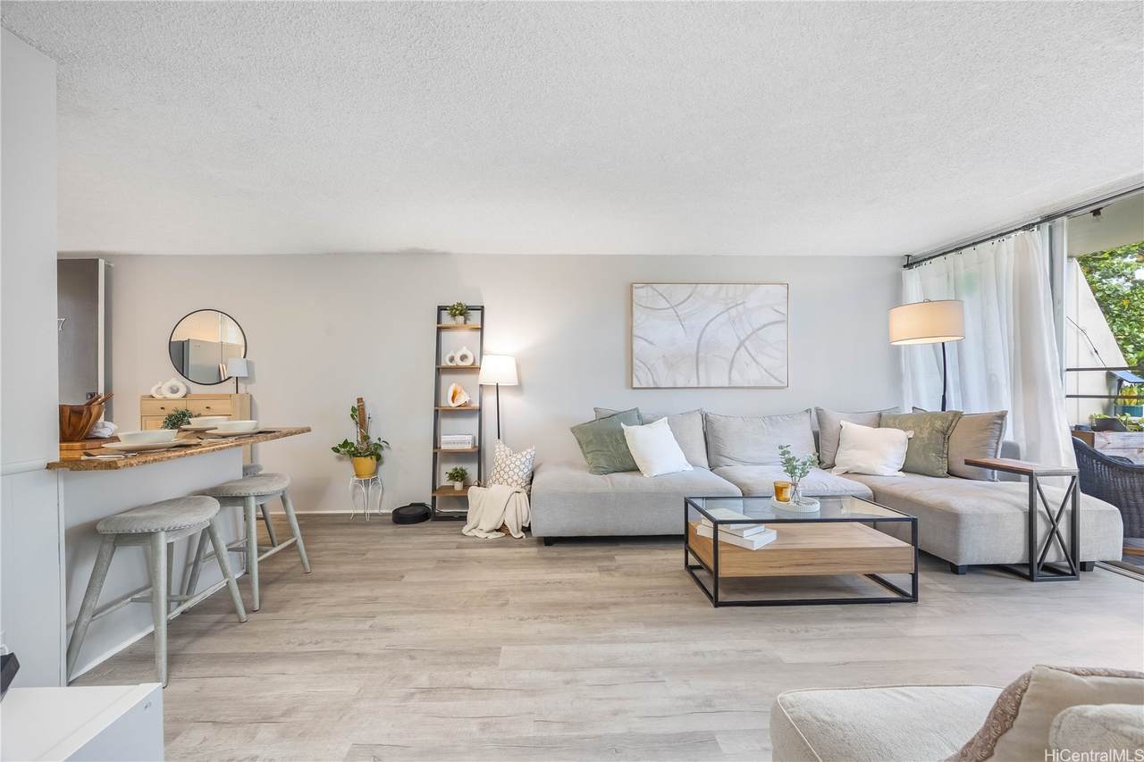 95-2055 Waikalani Place - Photo 1