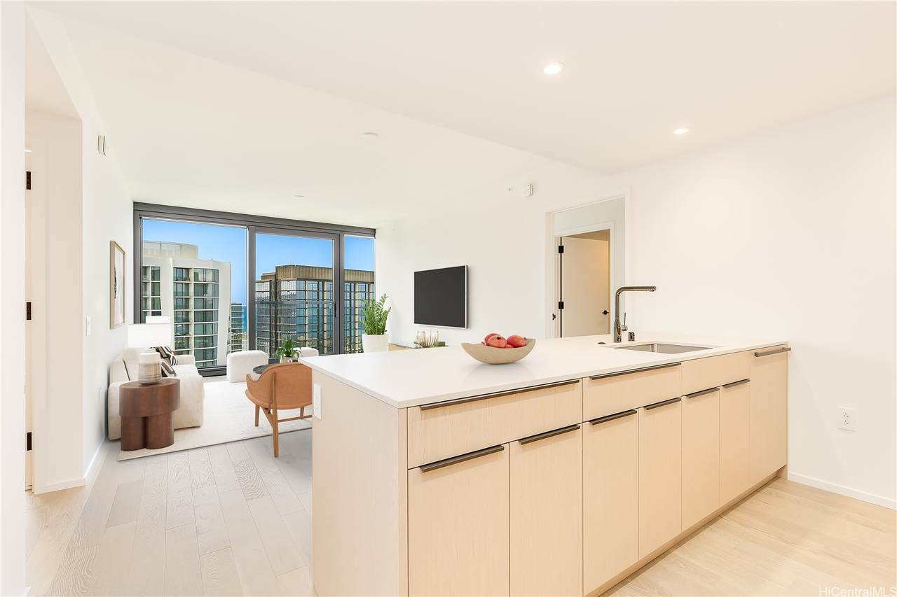 333 Ward Avenue - Photo 1