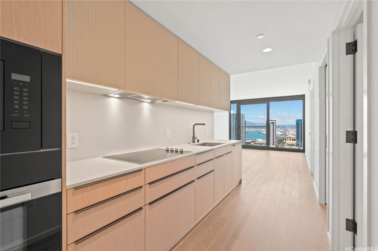 333 Ward Avenue - Photo 1
